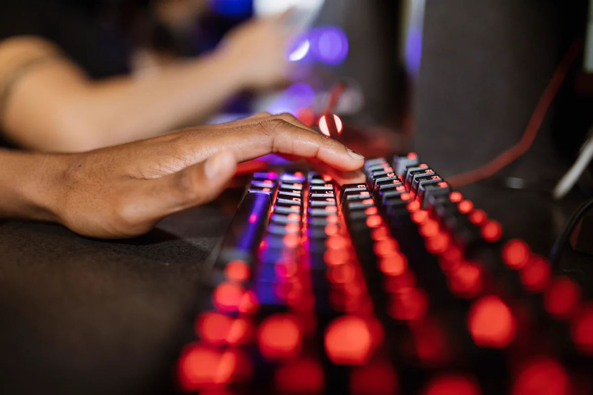 Cá cược esports tại 8Xbet với các thể loại MOBA, FPS và Battle Royale